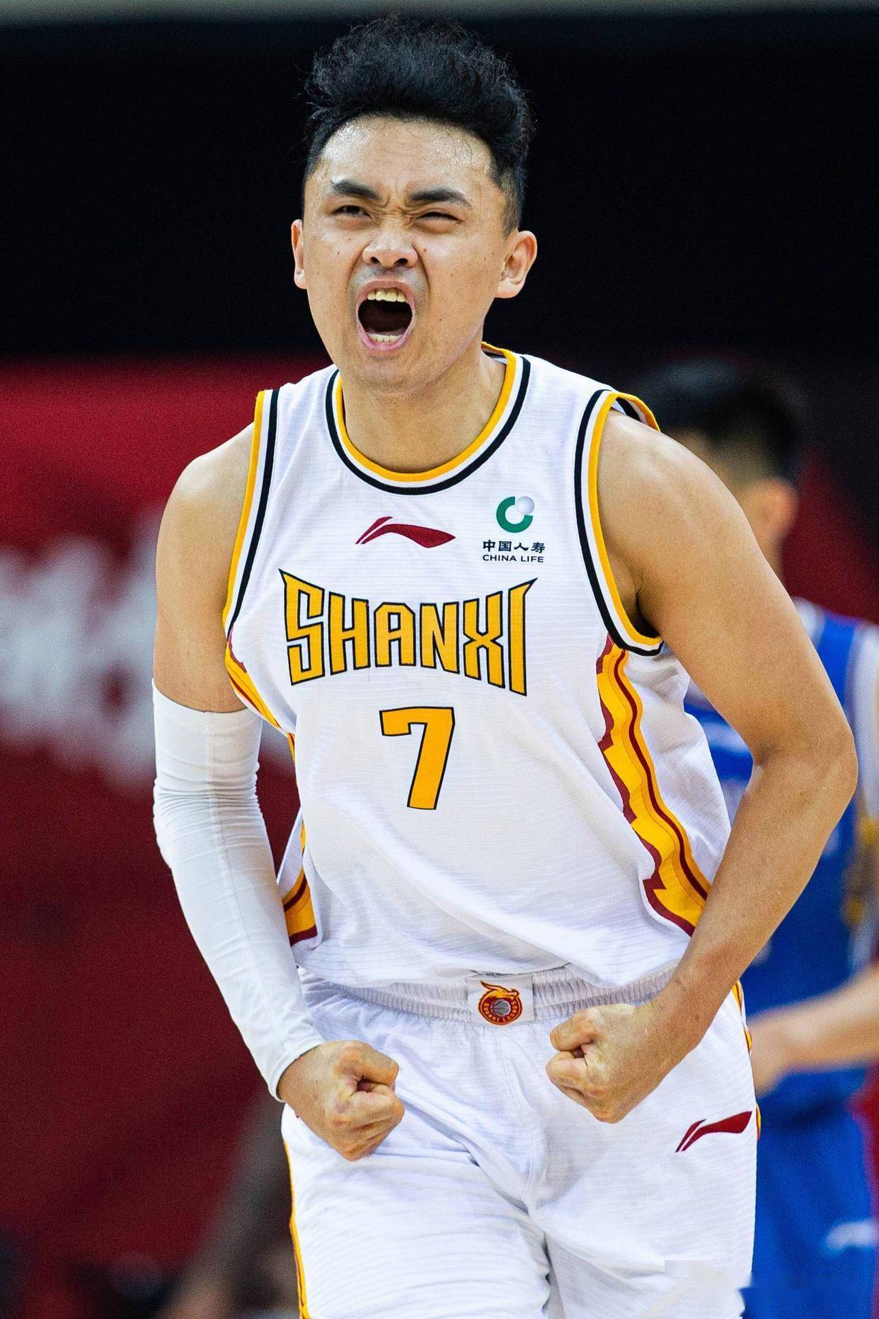 离谱！广厦男篮再遭质疑赛前单刀错失，广州队集结日队长鼓劲的简单介绍